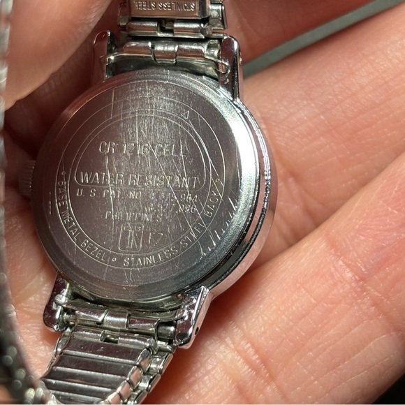 Acqua by TIMEX Indiglo Quartz Women’s Silver Tone Watch Stretch Band Working - Picture 6 of 8